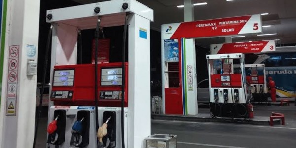Pemerintah Tegaskan Harga Pertalite dan Solar Tak Naik pada Bulan Juli
