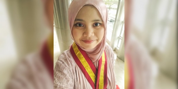 Cerita Naila Berhasil Menjadi Salah Satu Mahasiswa Termuda Unair Jalur SNBT