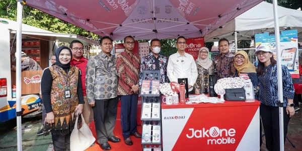 Penuhi Kebutuhan Pangan Masyarakat, Bank DKI Subsidi 1.000 Paket Sembako di Bintaro