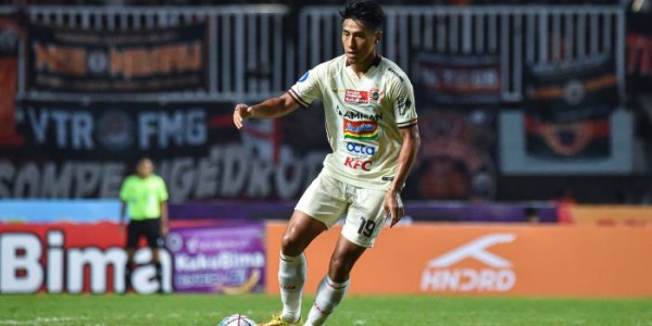 Hanif Sjahbandi Pastikan Bertahan di Persija