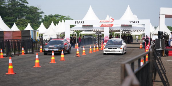 Pembalap Rasakan Mantapnya Akselerasi Pertamax Turbo di Pertamax Turbo Drag Race 2024