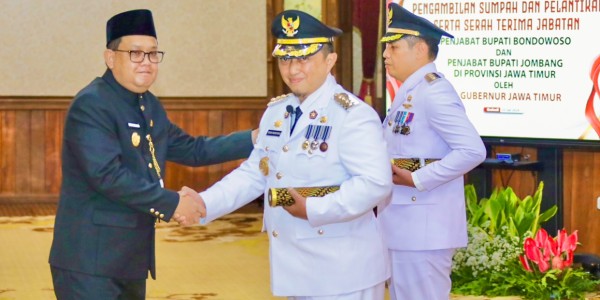 Pj Bupati Jombang dan Bondowoso Dilantik, Pj Gubernur: Segera Bersinergi dengan DPRD dan Forkopimda