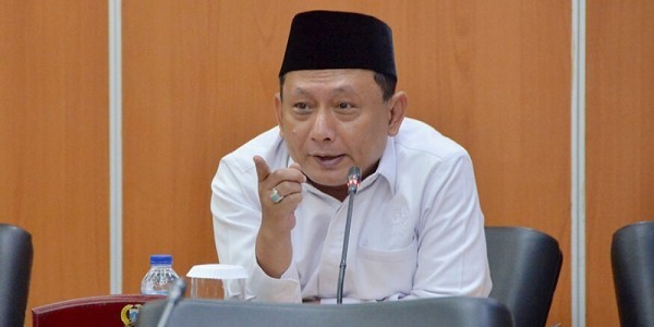 Soal Kritikan Anies ke Heru, Hasbiallah Ilyas: Gak Perlu Baper
