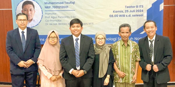 Teliti Teori Kuantum, Doktor ITS Lulus dengan Lima Publikasi Q1