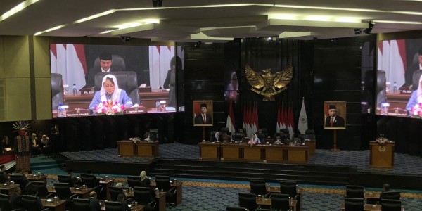 Dikritik Netizen Karena Bolos Rapat, Zita Anjani Akhirnya Buka Suara