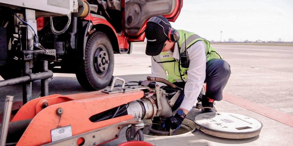 Canggih, Pertamina Patra Niaga Layani Avtur Juanda via Pipa Bawah Tanah