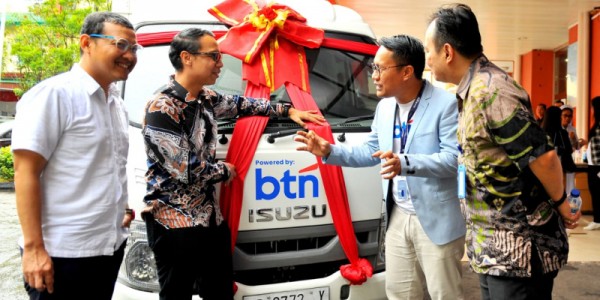 BTN Serahkan Bantuan Kesehatan di Batam