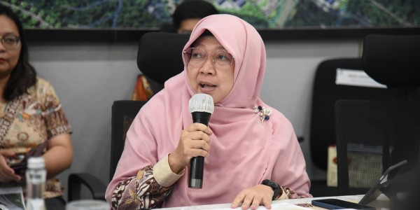 Anis Byarwati: Daya Beli Masyarakat Anjlok, Pemerintah Jangan Lengah