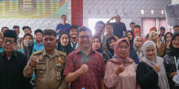 Mahasiswa KKN UIN Jakarta Gelar Diskusi Bahaya Judi Online dan Pinjol Ilegal