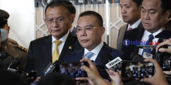 DPR RI Tunda Rapat Paripurna Pengesahan RUU Pilkada