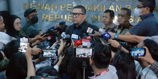 Komisi II DPR Pastikan Draf PKPU Pencalonan Kepala Daerah Sesuai Putusan MK