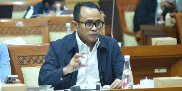 DPR Apresiasi Gerak Cepat KY Periksa Majelis Hakim yang Bebaskan Ronald Tannu