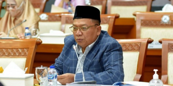 Pansus Haji Pertanyakan Adanya 3.000 Jemaah Haji Khusus Baru Mendaftar Bisa Langsung Berangkat