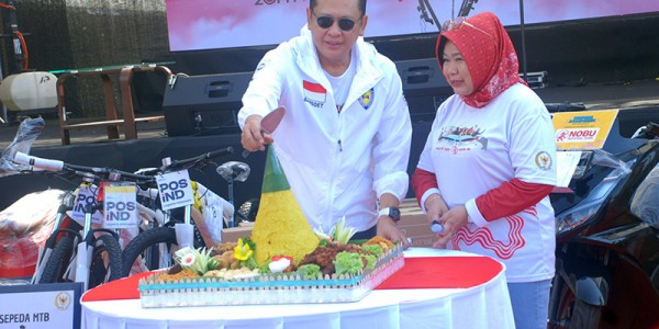 Peringati Hari Konstitusi dan Peringatan HUT MPR RI ke 79