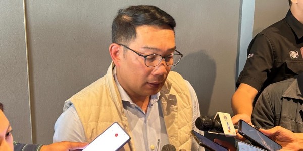Mengaku Sulit Bertemu Jakmania, RK: Saya Juga Tahu Diri 