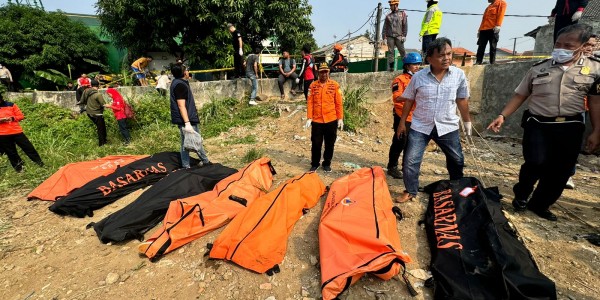 Tim SAR Hentikan Pencarian Jasad di Kali Bekasi