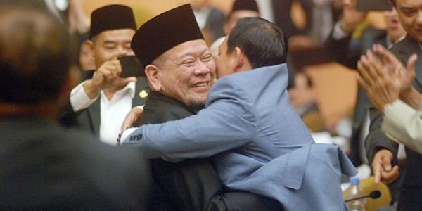 Sultan B. Nadjamudin Peroleh Suara 95,  AA LaNyala Mahmud Mattaliti 56 Suara