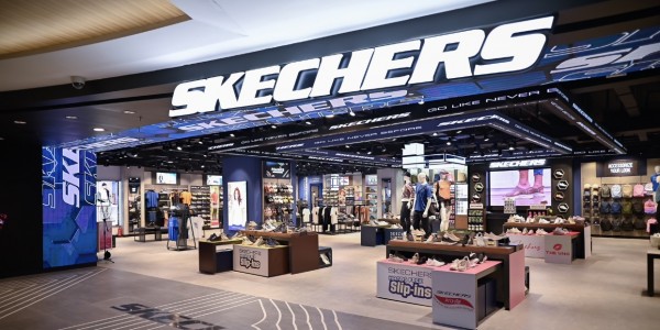 Skechers Rayakan Pembukaan Toko Terbesar di Surabaya dengan Teknologi Kenyamanan Terkini