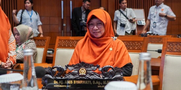 PKS: Deflasi Berlanjut, Menandakan Perekonomian Indonesia Alami Tekanan 