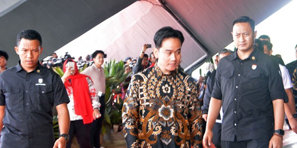 Wakil Presiden Terpilh Gibran Rakabuming Raka Saksikan Gladi Bersih Pelantikan