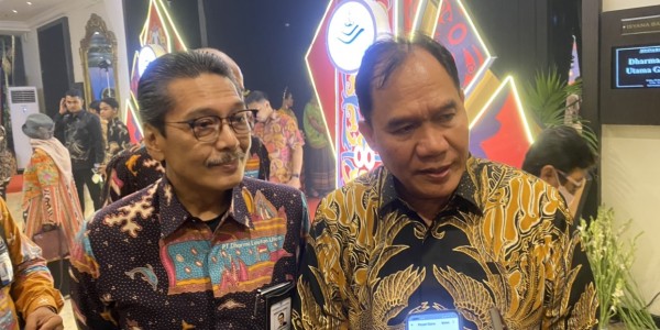 Malam Anugerah Prestasi 2024, DLU Lancarkan Arus Distribusi Logistik ke IKN
