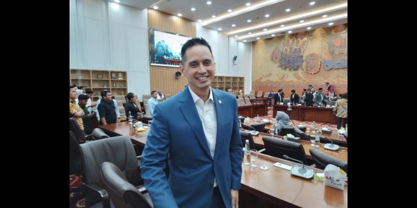 Singgung Industri 5.0, Anggota DPR Firnando Minta Indonesia Jangan Hanya Jadi Pasar Robot AI Asing