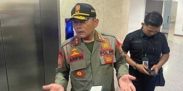 Satpol PP DKI Tertibkan 69.750 APK di Jakarta 
