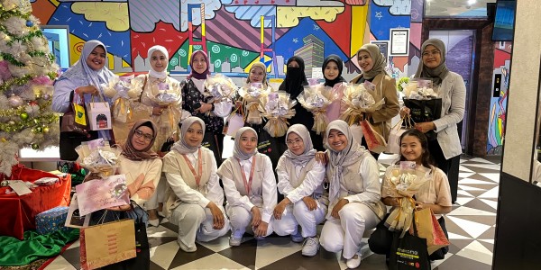 Hotel MaxOne Dharmahusada dan Karita Gelar Workshop Buket Hijab, Ide Bisnis untuk Perempuan