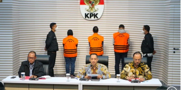 KPK Tetapkan Pj Wali Kota Pekanbaru dan Dua Pejabat Lain sebagai Tersangka Korupsi