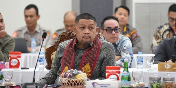 Anak Bos Toko Roti Aniaya Karyawan, Komisi III Tegaskan Tak Ada yang Kebal Hukum