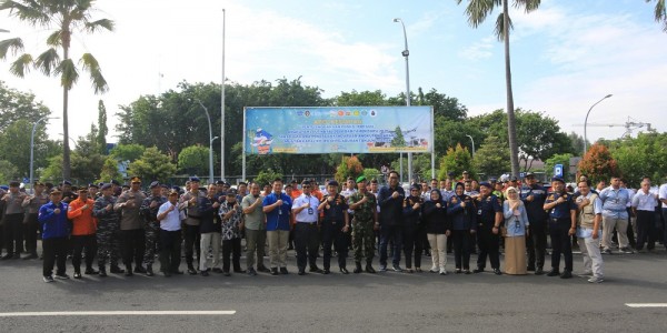 Resmikan Posko Nataru 2024/2025, Pelindo Regional 3 Sub Jawa Gelar Apel Kesiagaan Pembukaan Posko
