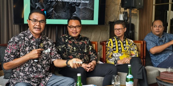 DPR Minta PP Kesehatan Lindungi Industri Hasil Tembakau