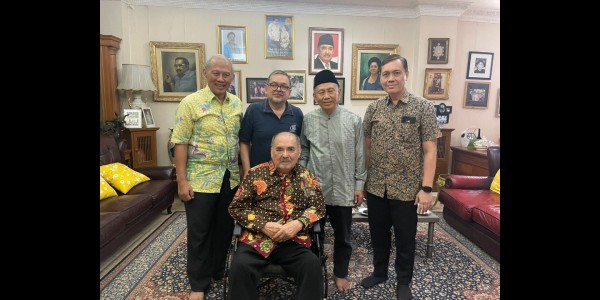 Kunjungi Mantan Menko Kesra, Gus Choi: DNIKS Harus Jadi Bagian Pemberantasan Kemiskinan