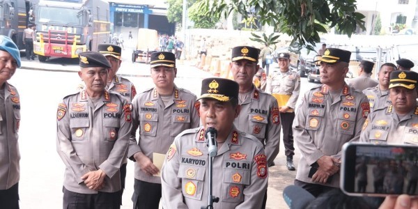 Kapolda Metro Tantang Dirkrimsus Selesaikan Kasus Firli dan Marwata dalam Satu Bulan