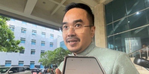 Ditetapkan Jadi Tersangka, Pemprov Jakarta Berhentikan Sementara Kadisbud DKI Iwan Henry 