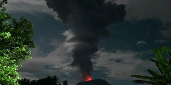 Gunung Ibu Kembali Erupsi, Tinggi Kolom Abu Vulkanik Capai 4.000 Meter