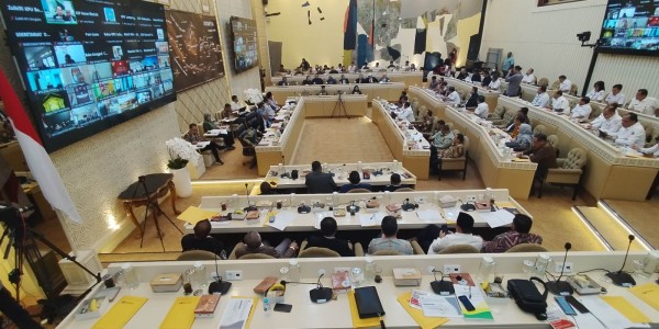 DPR Putuskan Kepala Daerah Tak Bersengketa di MK Dilantik 6 Februari 2025