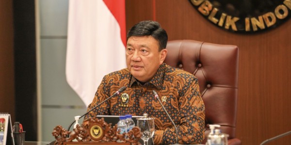 Menkopolkam Tekankan Kelancaran Distribusi dan Cegah Penimbunan Gas