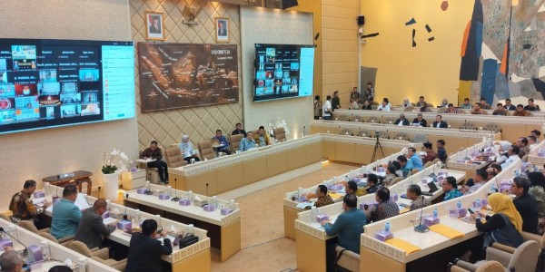 Komisi II DPR Pertanyakan Kesiapan PSU 24 Daerah di Tengah Kebijakan Efisiensi