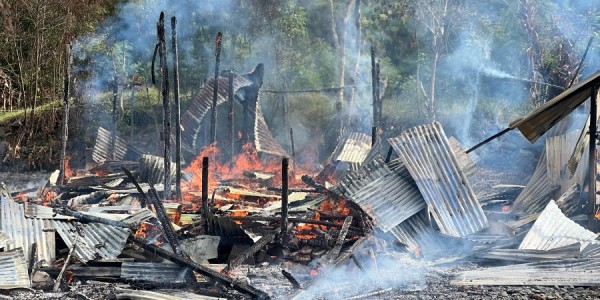 Aparat Selidiki Rumah Kosong yang Dibakar di Puncak Jaya
