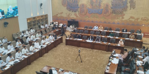 Semprot Mendag, DPR: Jangan Normalkan Harga yang Tak Stabil