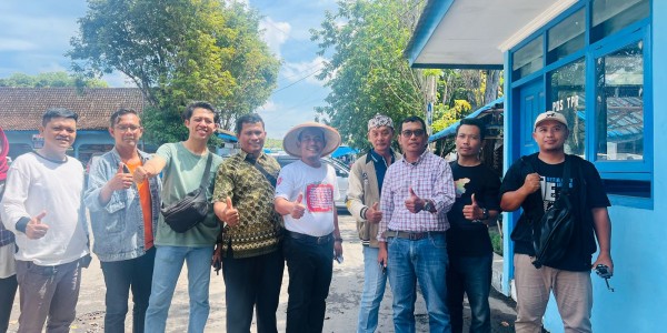 Riyono Caping : Uji Ukur Minyak Kita di Magetan takaran Tepat 1 Lt, Harga di atas HET 