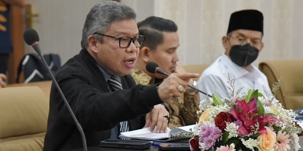Komisi II DPR Pastikan PANRB Salah Tafsirkan Soal Pengangkatan CASN dan PPPK