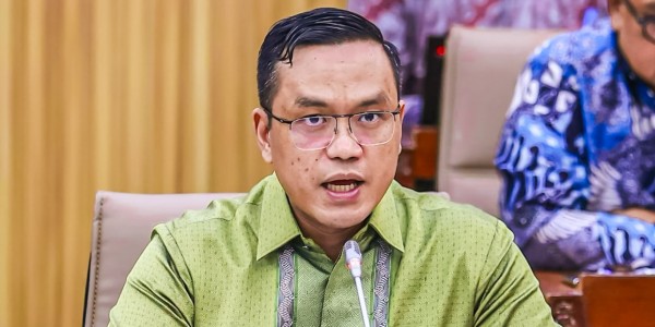 Sampaikan Apa Adanya, Simon Dukung Penegakan Hukum Kasus Korupsi di Pertamina