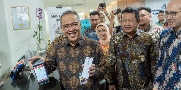 Dukung Layanan Kesehatan, Saat Ini Bayar  di RSUD Tarakan Bisa Pakai QRIS Tap NFC Lewat JakOne Mobile Bank DKI