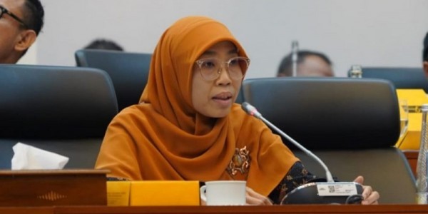 DPR Apresiasi Langkah Tegas Kemnaker dalam Menjamin Pembayaran THR