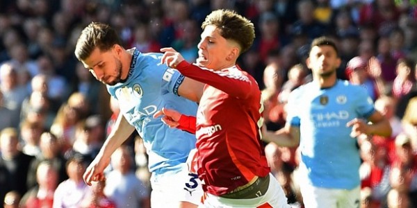 Derbi Manchester Berakhir Imbang Tanpa Gol di Old Trafford