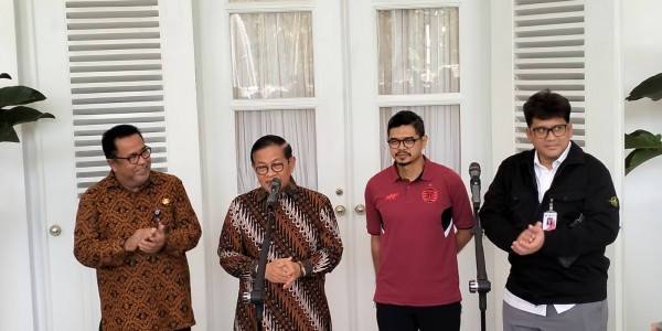 Pramono Ingin Persija Bawa Kembali Piala ke Balai Kota