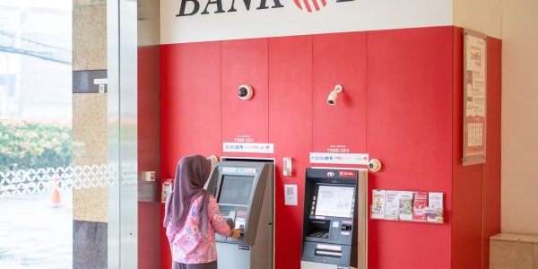 Bank DKI Tulang Punggung Bansos Jakarta, Warga Diminta Tak Terprovokasi Isu Pengosongan Rekening