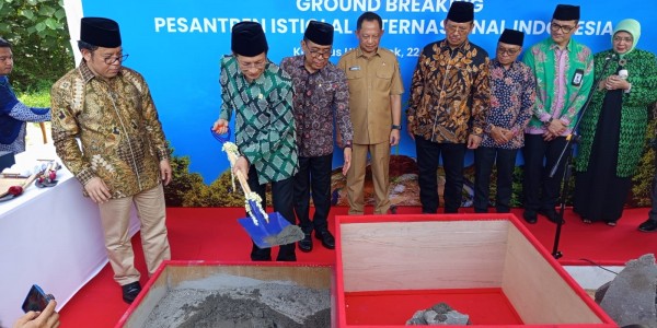 Tanam Sejuta Pohon di Hari Bumi, Menag: Tokoh Agama Harus Jadi Teladan Pelestarian Alam